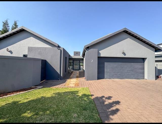 3 BEDROOM HOUSE FOR SALE IN MIDSTREAM MEADOWS